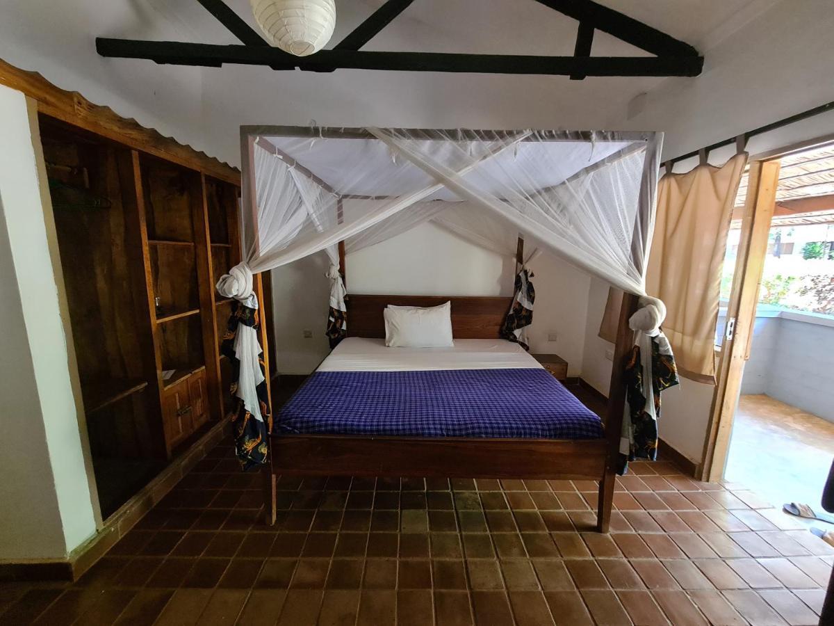 Honey Badger Lodge Moshi Ngoại thất bức ảnh