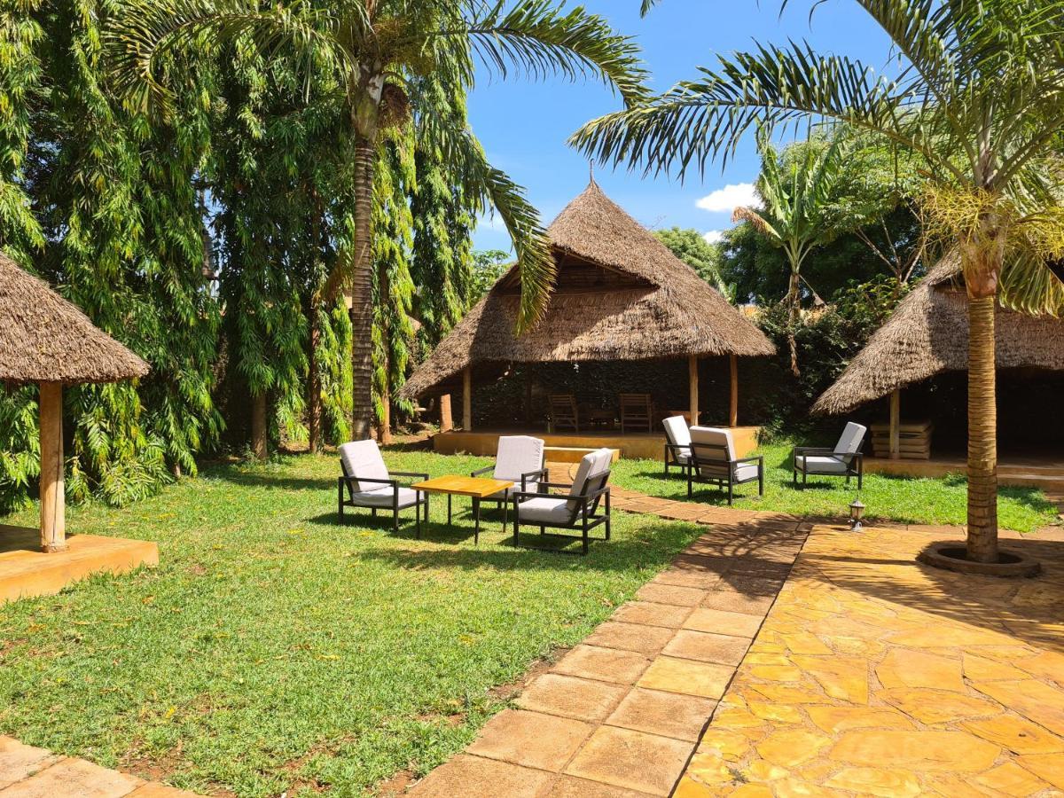 Honey Badger Lodge Moshi Ngoại thất bức ảnh