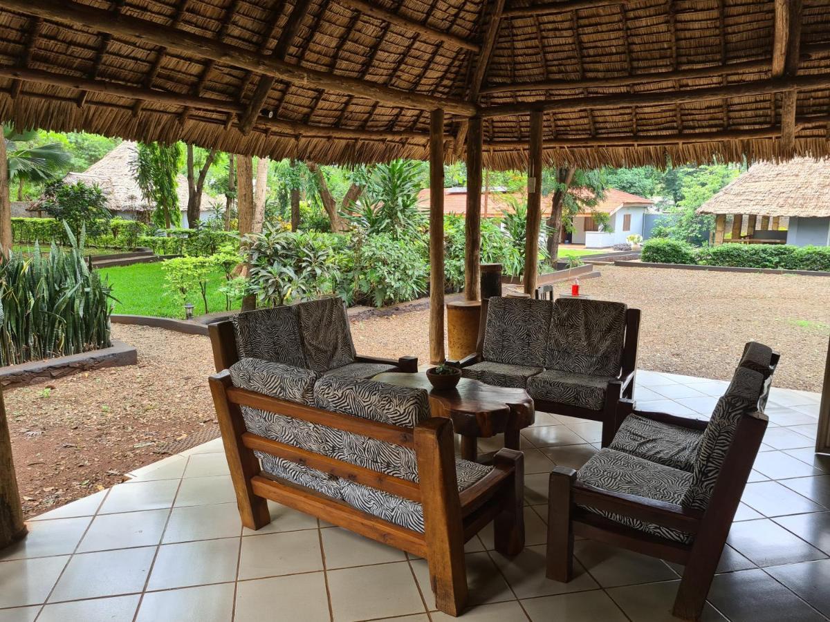 Honey Badger Lodge Moshi Ngoại thất bức ảnh