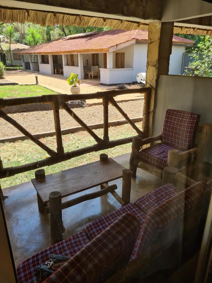 Honey Badger Lodge Moshi Ngoại thất bức ảnh