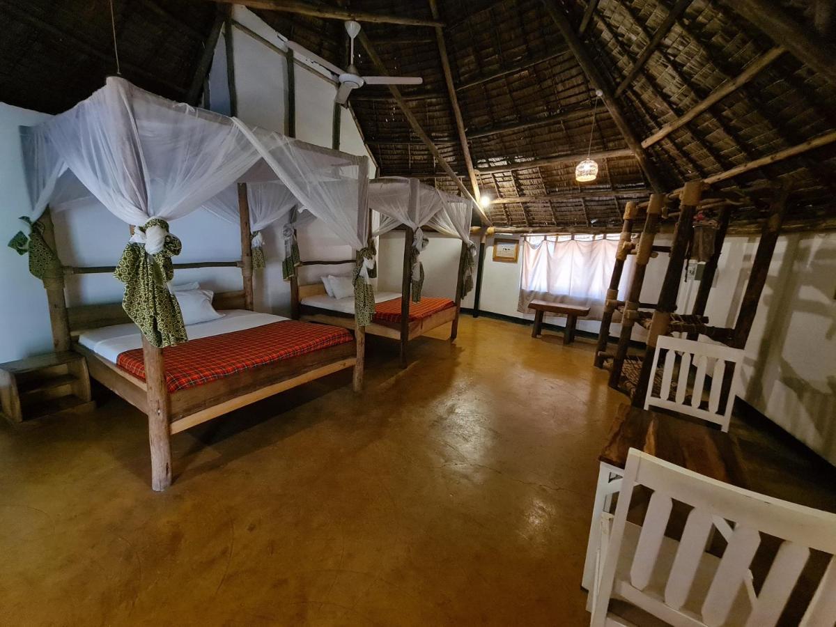 Honey Badger Lodge Moshi Ngoại thất bức ảnh