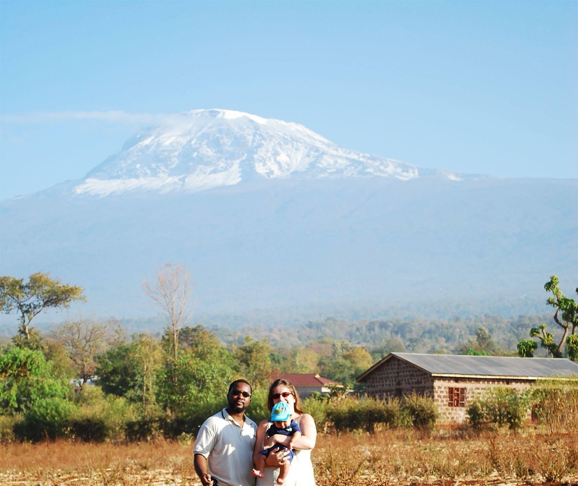 Honey Badger Lodge Moshi Ngoại thất bức ảnh